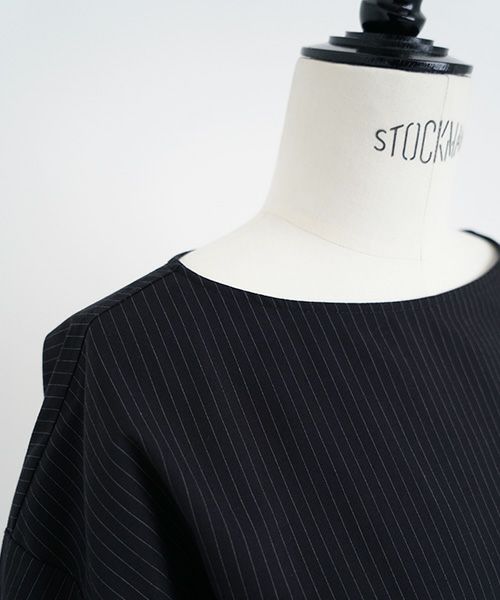 Mochi / home&miles.モチ / ホーム＆マイルズ. T-blouse [black×striped]