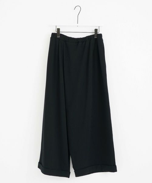 Mochi / home&miles.モチ / ホーム＆マイルズ.asymmetry sweatpants [black]