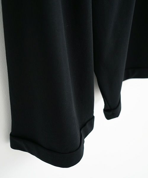 Mochi / home&miles.モチ / ホーム＆マイルズ.asymmetry sweatpants [black]
