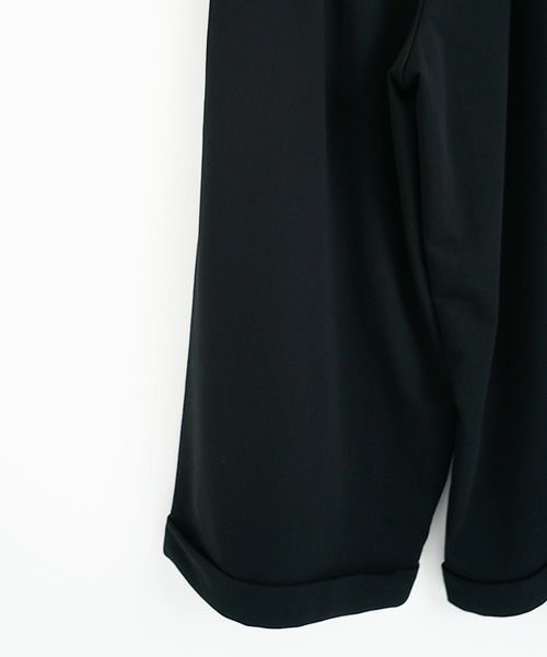 Mochi / home&miles.モチ / ホーム＆マイルズ.asymmetry sweatpants [black]