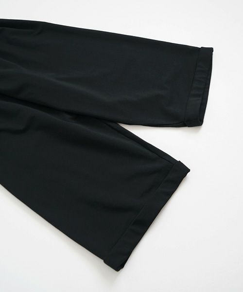 Mochi / home&miles.モチ / ホーム＆マイルズ.asymmetry sweatpants [black]