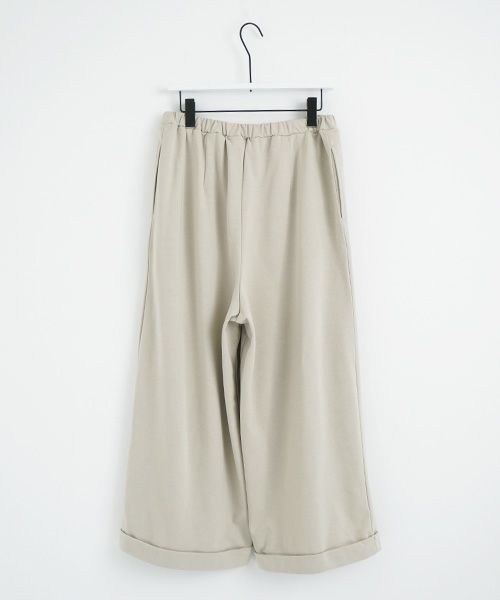 Mochi / home&miles.モチ / ホーム＆マイルズ.asymmetry sweatpants [chalk]