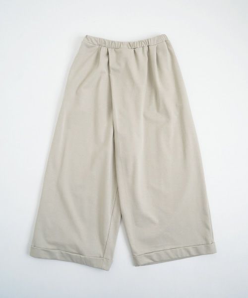 Mochi / home&miles.モチ / ホーム＆マイルズ.asymmetry sweatpants [chalk]