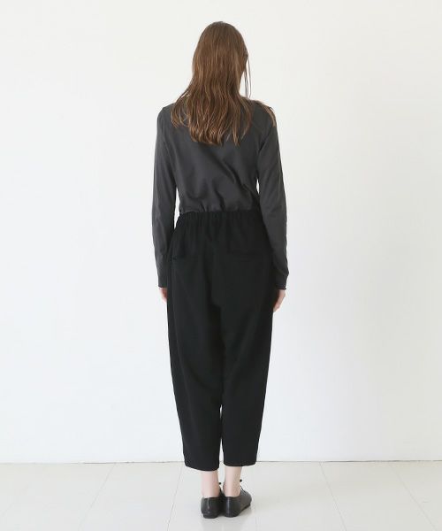 Mochi / home&miles.モチ / ホーム＆マイルズ.tapered sweatpants [black]