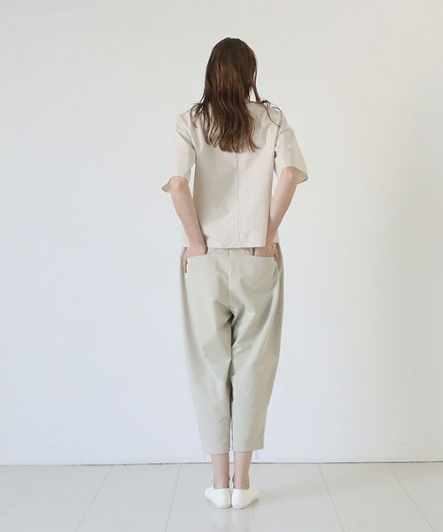 Mochi / home&miles.モチ / ホーム＆マイルズ.tapered sweatpants [chalk]