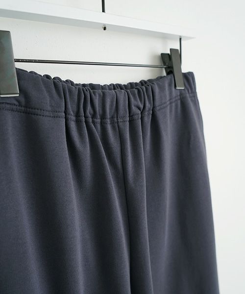 Mochi / home&miles.モチ / ホーム＆マイルズ.tapered sweatpants [charcoal grey]