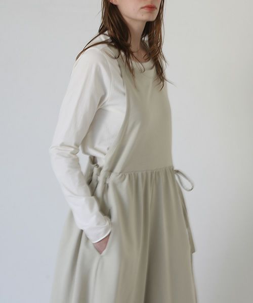 Mochi / home&miles.モチ / ホーム＆マイルズ.apron sweatsalopette [chalk]