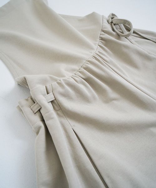 Mochi / home&miles.モチ / ホーム＆マイルズ.apron sweatsalopette [chalk]