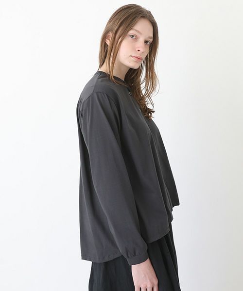 Mochi / home&miles.モチ / ホーム＆マイルズ.organic cotton cut & saw blouse  [charcoal grey]
