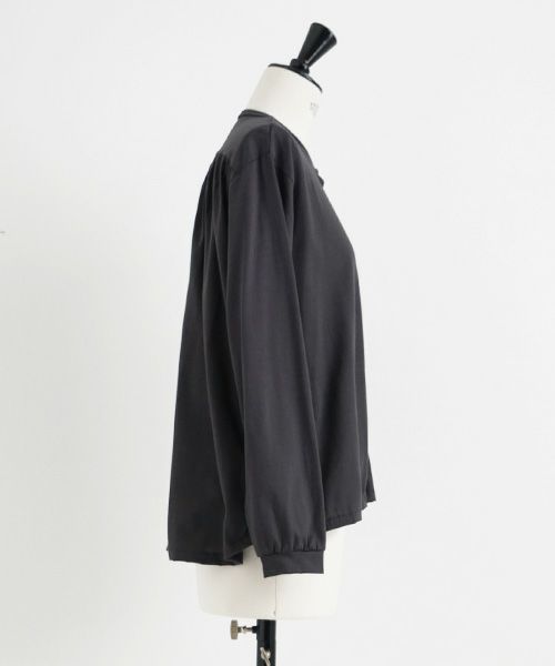 Mochi / home&miles.モチ / ホーム＆マイルズ.organic cotton cut & saw blouse  [charcoal grey]