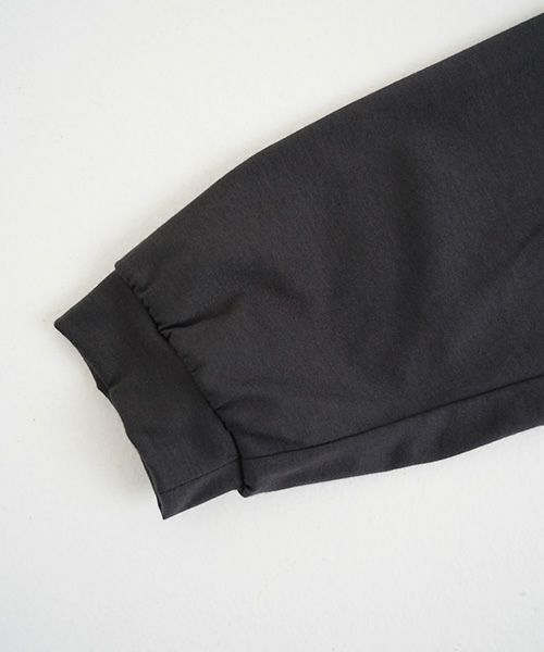 Mochi / home&miles.モチ / ホーム＆マイルズ.organic cotton cut & saw blouse  [charcoal grey]