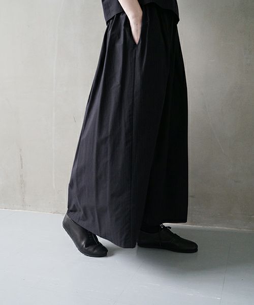 Mochi / home&miles.モチ / ホーム＆マイルズ.long skirt [black×striped]