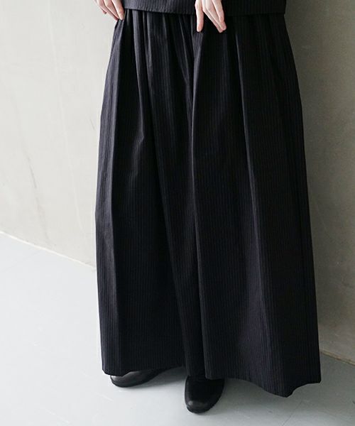 Mochi / home&miles.モチ / ホーム＆マイルズ.long skirt [black×striped]