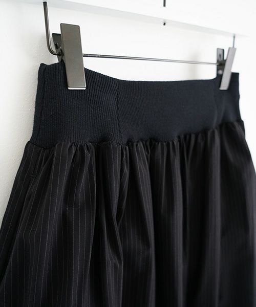 Mochi / home&miles.モチ / ホーム＆マイルズ.long skirt [black×striped]