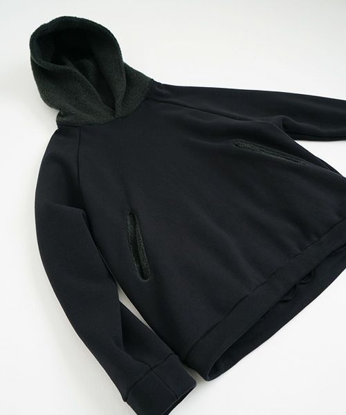 VU.ヴウ.ballon over boa hoody vu-a23-t06[BLACK×MOSS GREEN]