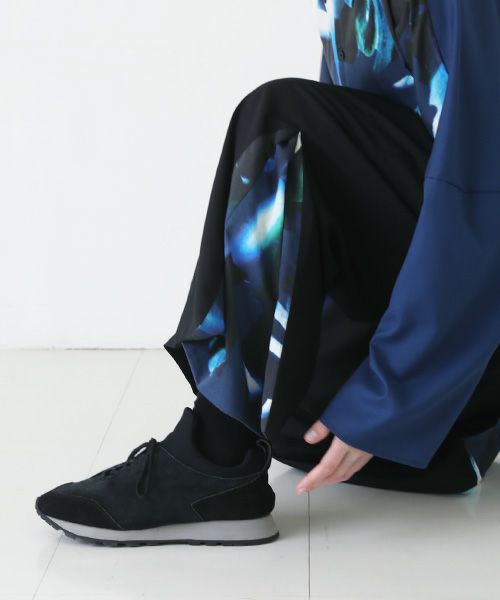 VUy.ヴウワイ.box slit pants vuy-a23-p02[BLACK×PAINT]