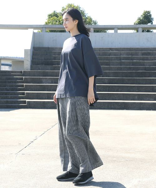 Edwina Hoerl.エドウィナホール.T-SHIRT[ALLTAGSHELD] [14B/EH46TS-02/darkgrey]_
