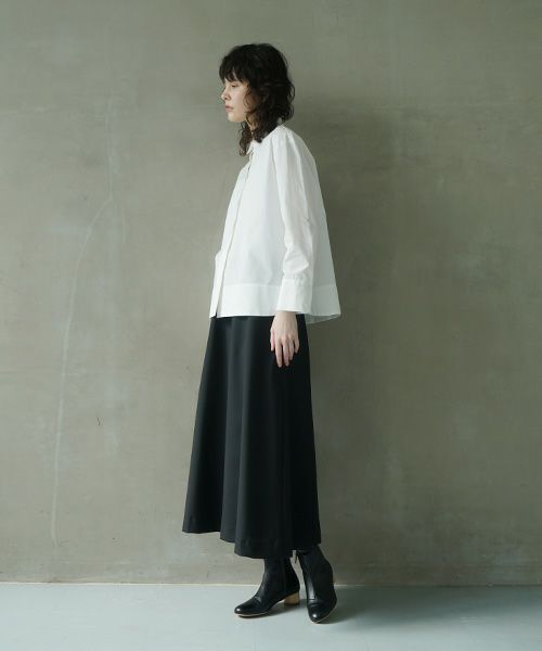 Mochi.モチ.finx cotton shirt [off white]