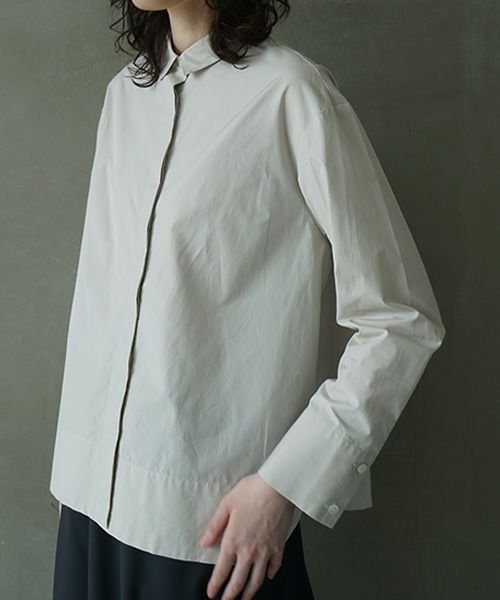 Mochi.モチ.finx cotton shirt [off beige]