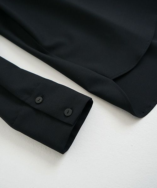 Mochi モチ Mochi公式 Mochi通販 Mochi服 Mochiツイッター Mochiインスタ fly front tuck blouse [black]