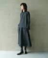 Mochi.モチ.fly front tuck blouse [dark moss grey]