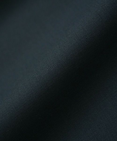 Mochi モチ Mochi公式 Mochi通販 Mochi服 Mochiツイッター Mochiインスタ fly front tuck blouse [dark moss grey]