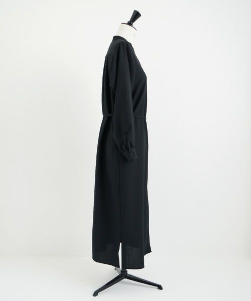 Mochi.モチ.tuck shirt dress [black]