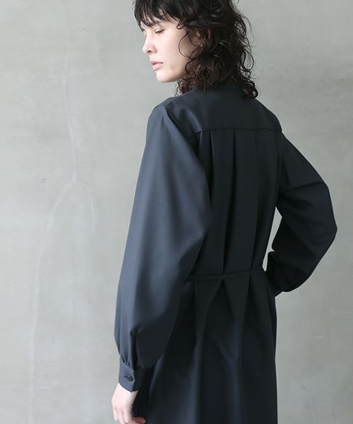 Mochi.モチ.tuck shirt dress [dark moss grey]