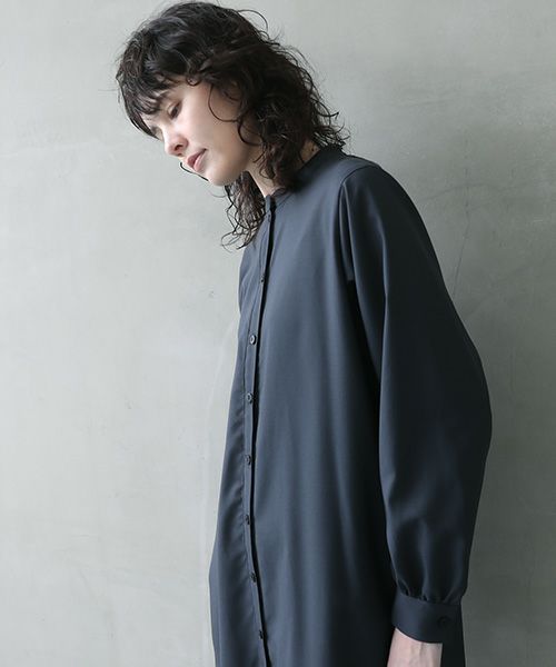 Mochi.モチ.tuck shirt dress [dark moss grey]