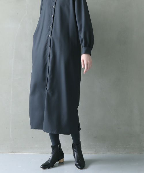 Mochi.モチ.tuck shirt dress [dark moss grey]