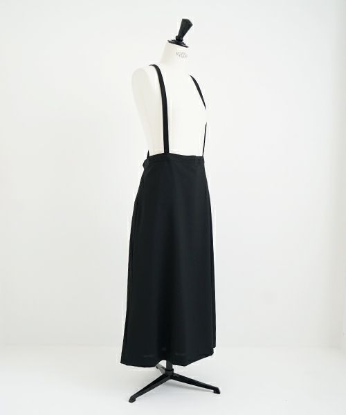 Mochi.モチ.harf tucked skirt [black]