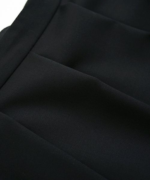 Mochi.モチ.harf tucked skirt [black]