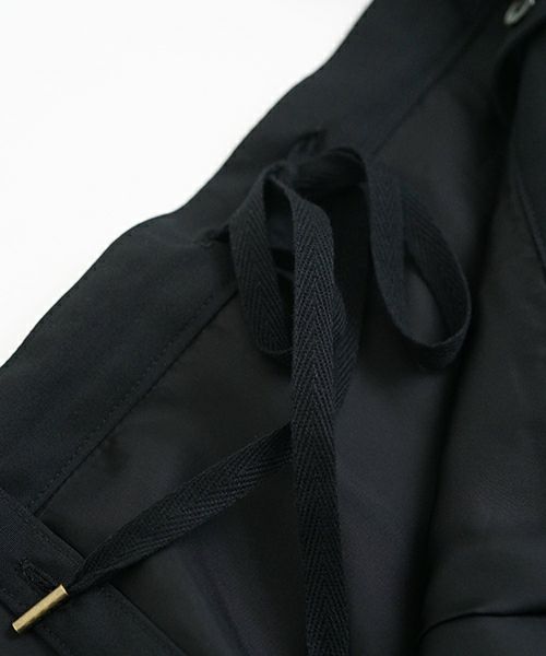 Mochi.モチ.harf tucked skirt [black]