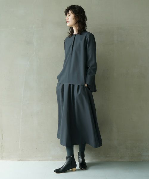 Mochi.モチ.harf tucked skirt [dark moss grey]