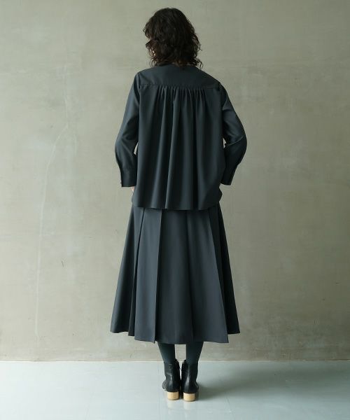Mochi.モチ.harf tucked skirt [dark moss grey]