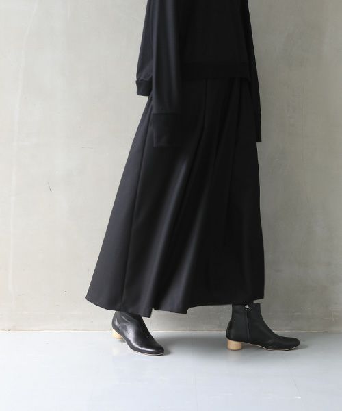 Mochi.モチ.flare wide pants [black]