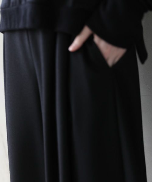 Mochi.モチ.flare wide pants [black]