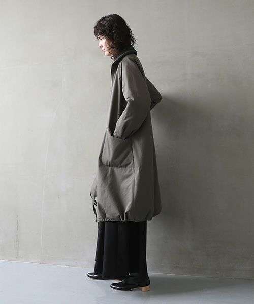 Mochi.モチ.finx gabardine coat [dark moss green]