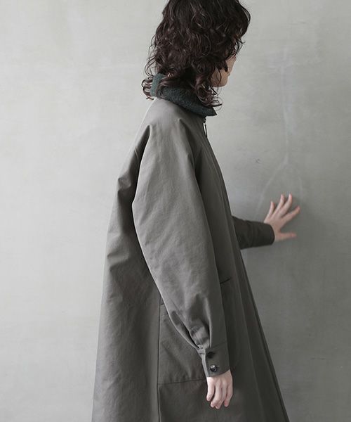 Mochi.モチ.finx gabardine coat [dark moss green]