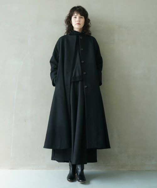 Mochi モチ a-line coat [black]