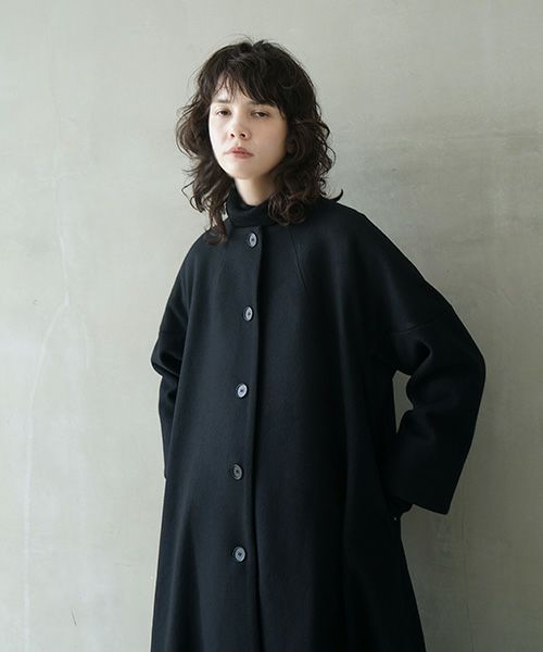 Mochi.モチ.a-line coat [black]