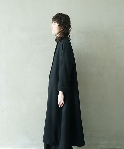 Mochi モチ a-line coat [black]