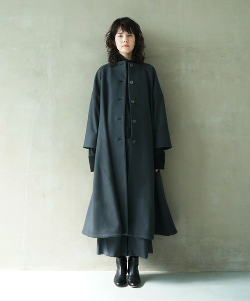 Mochi.モチ.a-line coat [dark moss grey]