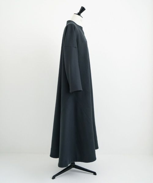 Mochi.モチ.a-line coat [dark moss grey]