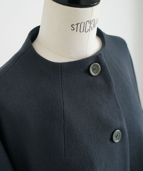 Mochi.モチ.a-line coat [dark moss grey]