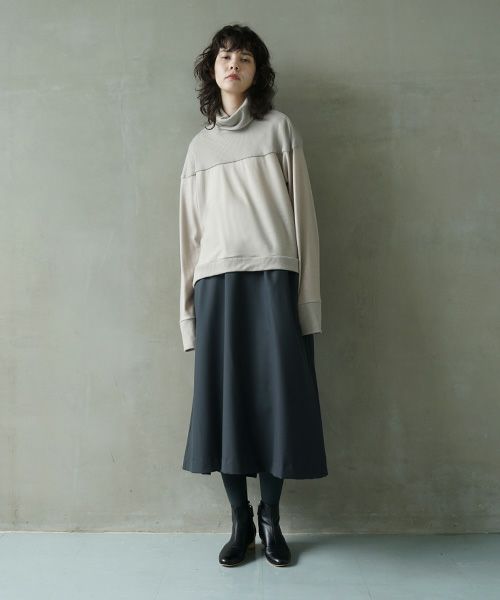 Mochi.モチ.turtleneck knit [grey beige]