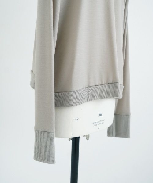 Mochi.モチ.turtleneck knit [grey beige]