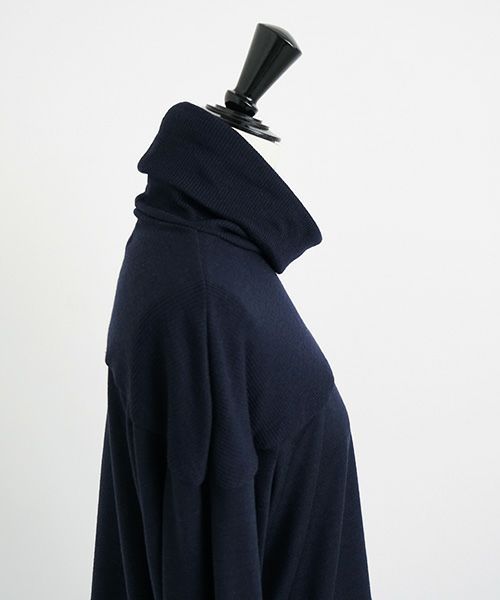 Mochi.モチ.turtleneck knit [navy]