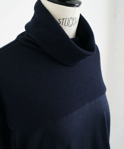 Mochi.モチ.turtleneck knit [navy]