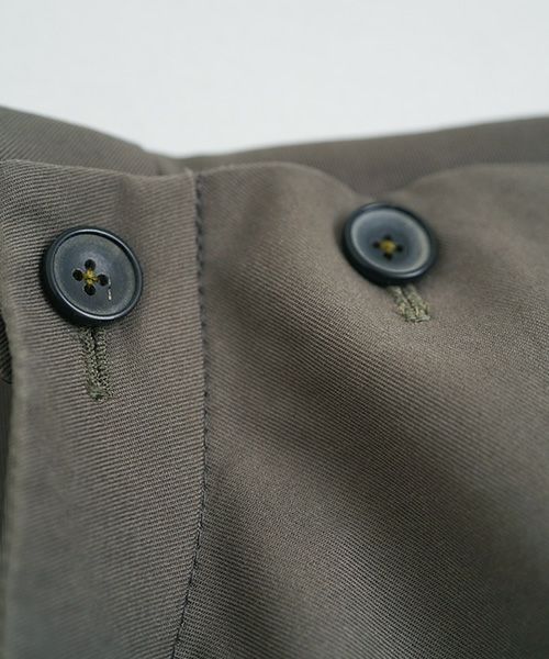 Mochi.モチ.hight neck tuck dress [dark moss green]